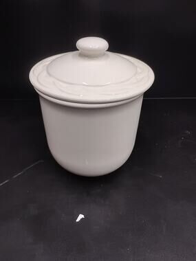 Pfaltzgraff ACADIA WHITE Small Canister 7"